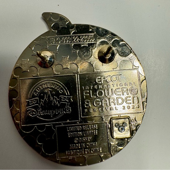 NWT. Disney Pin. Epcot 2024 flower and garden festival. Orangebird pin - Picture 8 of 8